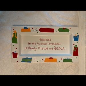 Abbey Press Christmas ceramic dessert tray.  15.5x8. 🎅🏻